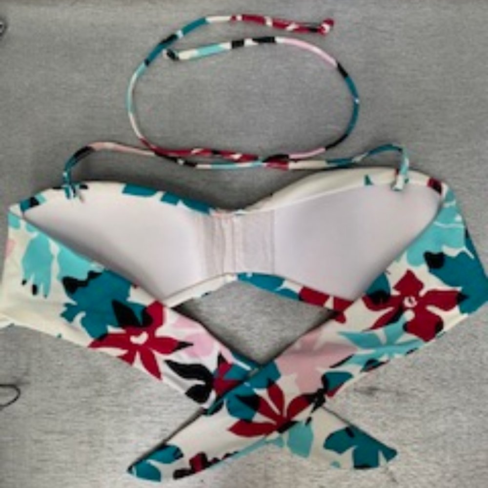 Two Piece Bathing Suit - Picture 5 of 8